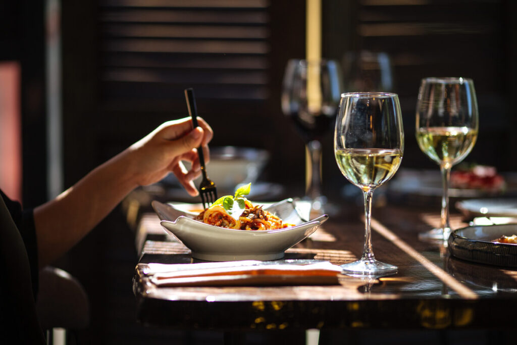 Savoring Suburban: A Foodie’s Guide to the Best Eats in Norfolk’s Suburban Neighborhood